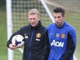 Van Persie apte contre Everton ?